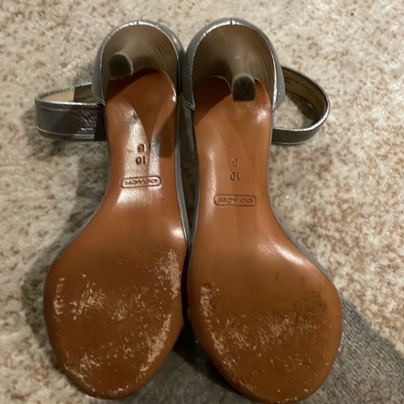 Coach Heels - Picture 3 of 4